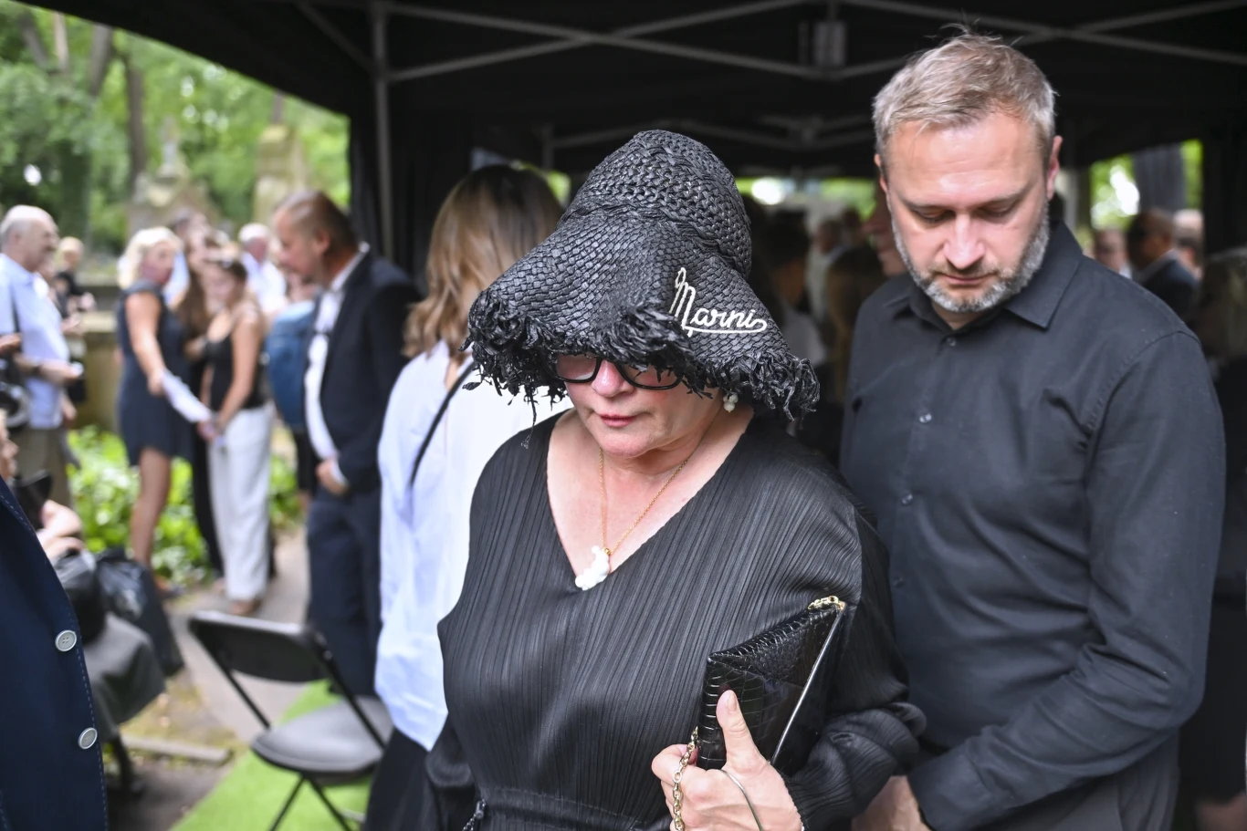 Katarzyna Figura na pogrzebie Jerzego Stuhra