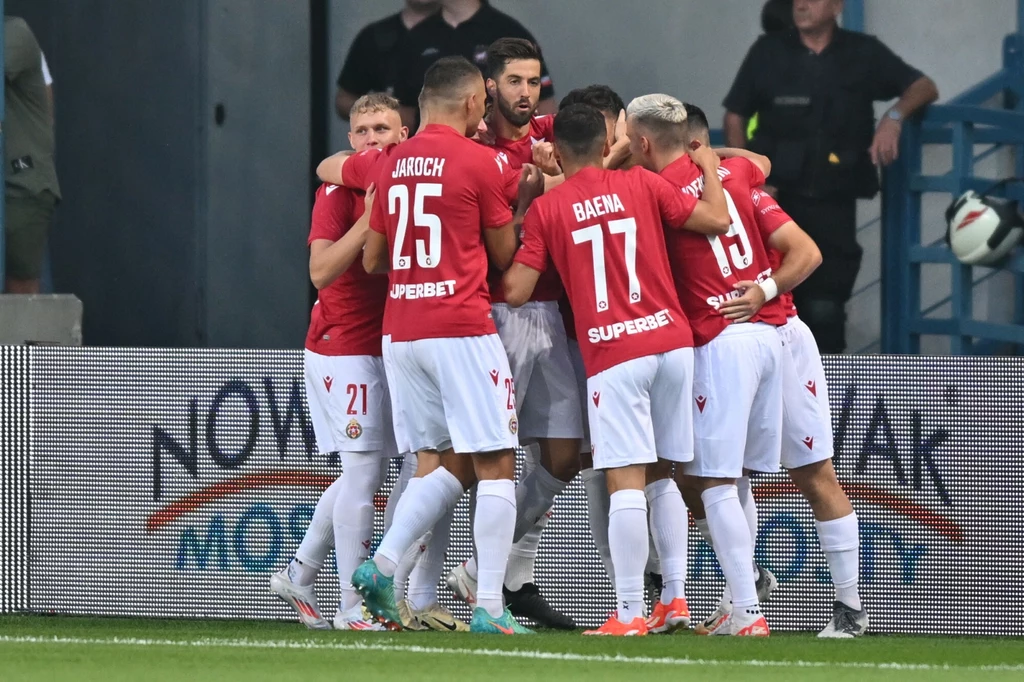 Piłkarze Wisły Kraków w meczu z KF Llapi, 11.07.2024 r. Piłkarze Wisły Kraków w meczu z KF Llapi, 11.07.2024 r.