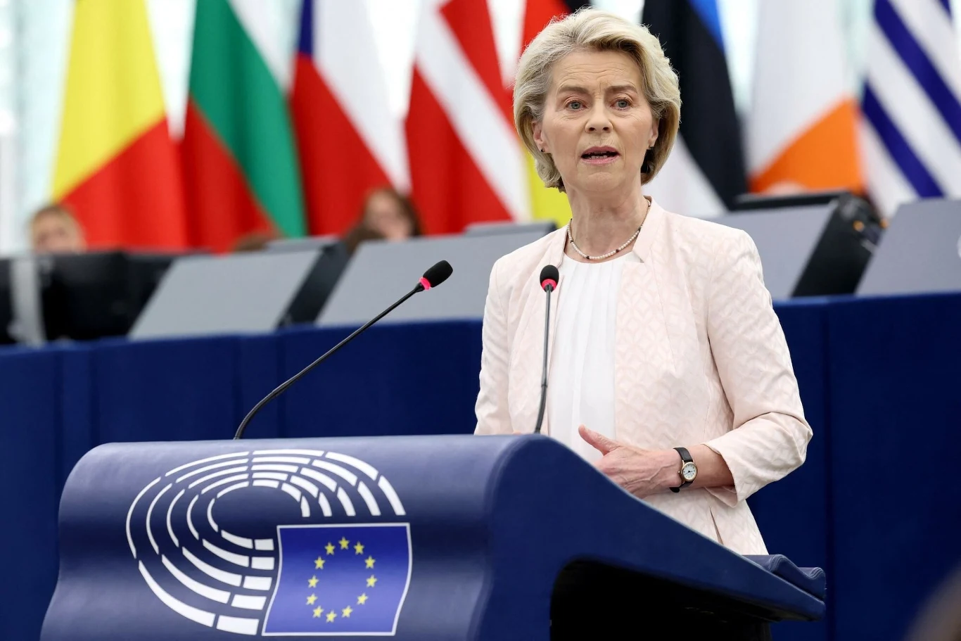 Ursula von der Leyen ponownie została wybrana na przewodniczącą Komisji Europejskiej. Na konferencji prasowej odniosła się do kwestii unijnego zakazu sprzedaży silników spalinowych.