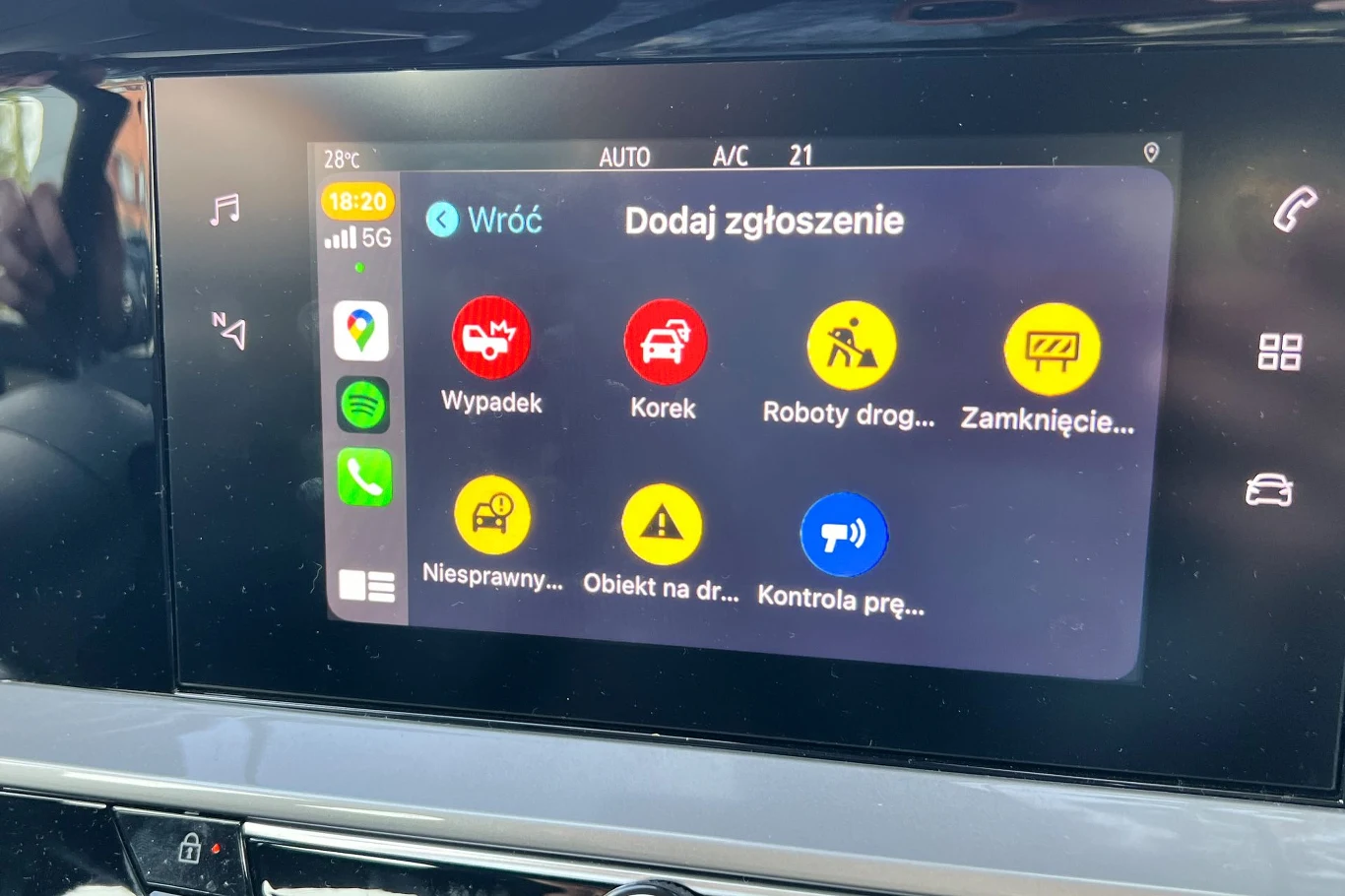 Mapy Google pozwalają na zgłoszenie m.in. wypadku, korka oraz kontroli prędkości