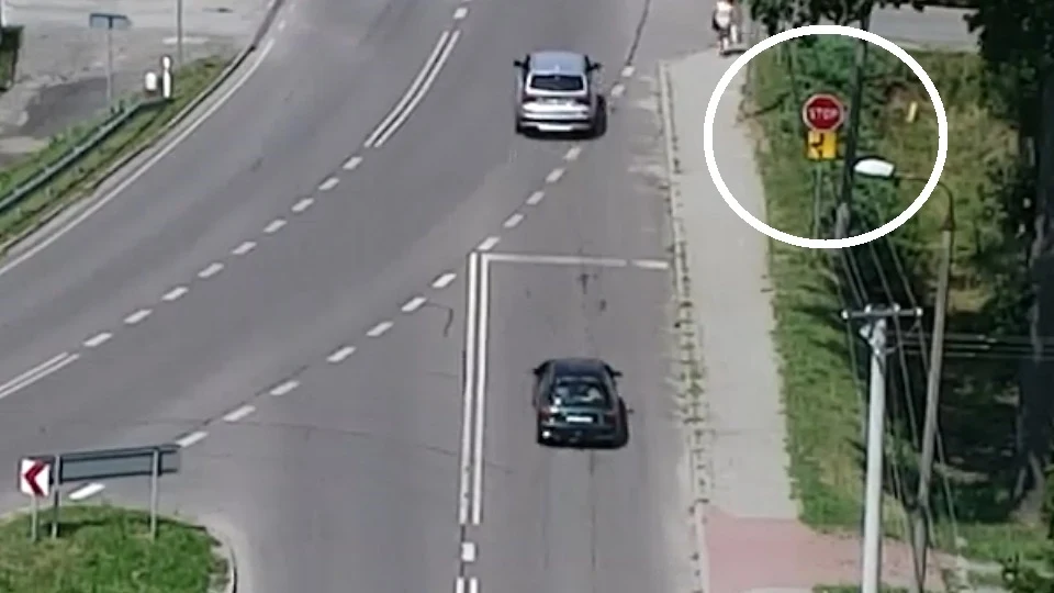 Policjanci prowadzili działania z wykorzystaniem drona. Na gorącym uczynku załapali siedmiu kierowców.