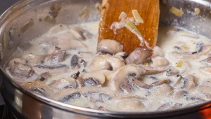 Ten sos grzybowy nie ma sobie równych. Wszyscy proszą mnie o dokładkę