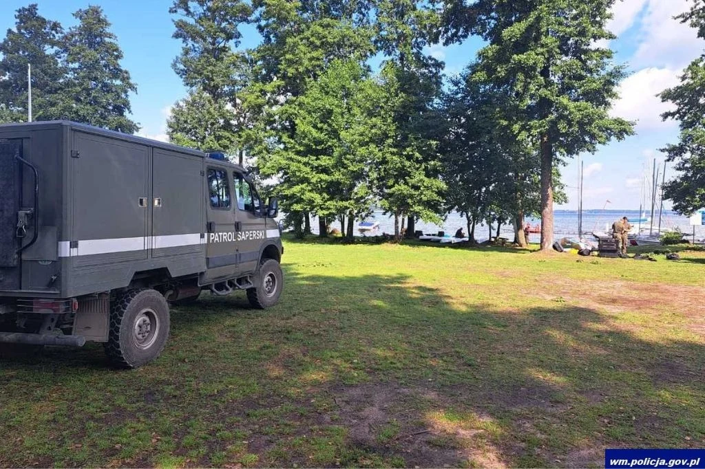 Niewybuch na jeziorze Niegocin Niewybuch na jeziorze Niegocin