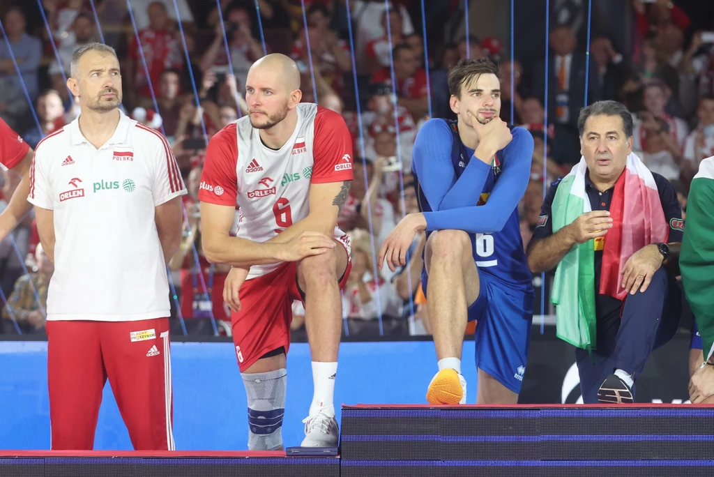 Od lewej Nikola Grbić, Bartosz Kurek, Simone Giannelli i Ferdinando De Giorgi