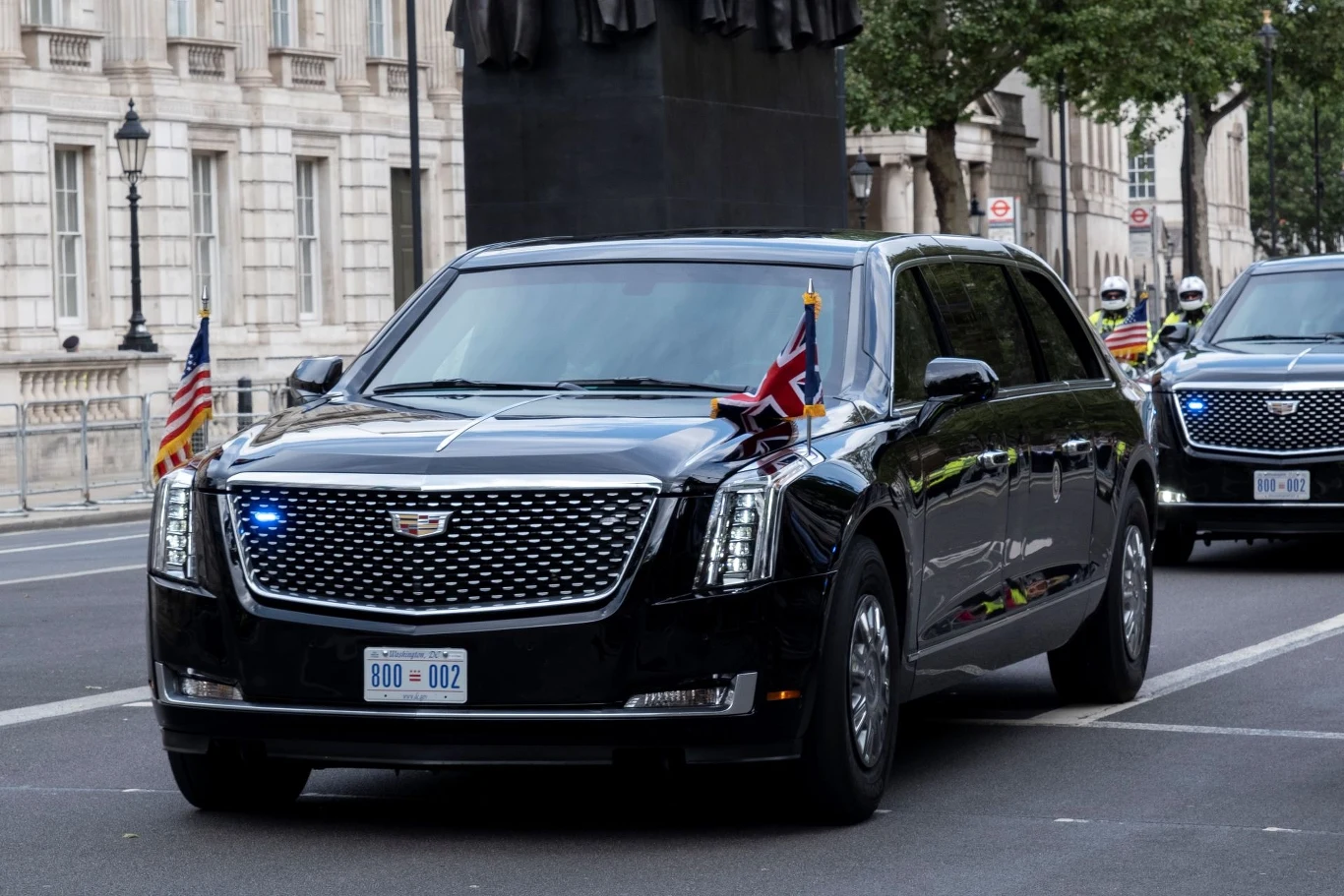 Prezydencki Cadillac określany jest przez służby bezpieczeństwa mianem "Bestii". Prezydencki Cadillac określany jest przez służby bezpieczeństwa mianem "Bestii".