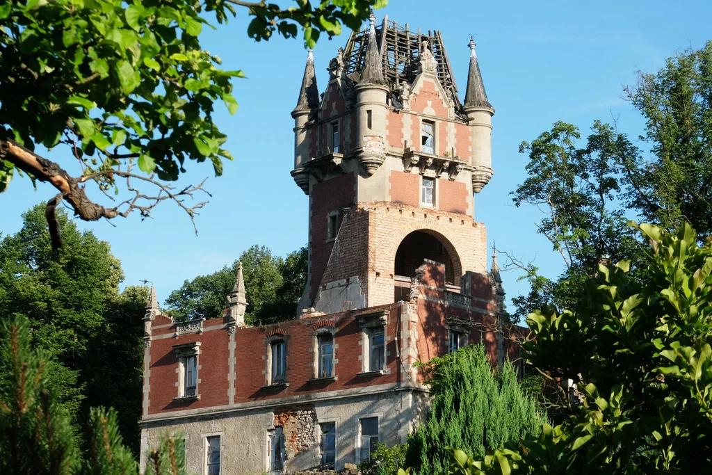 Pałac w Bobrowie