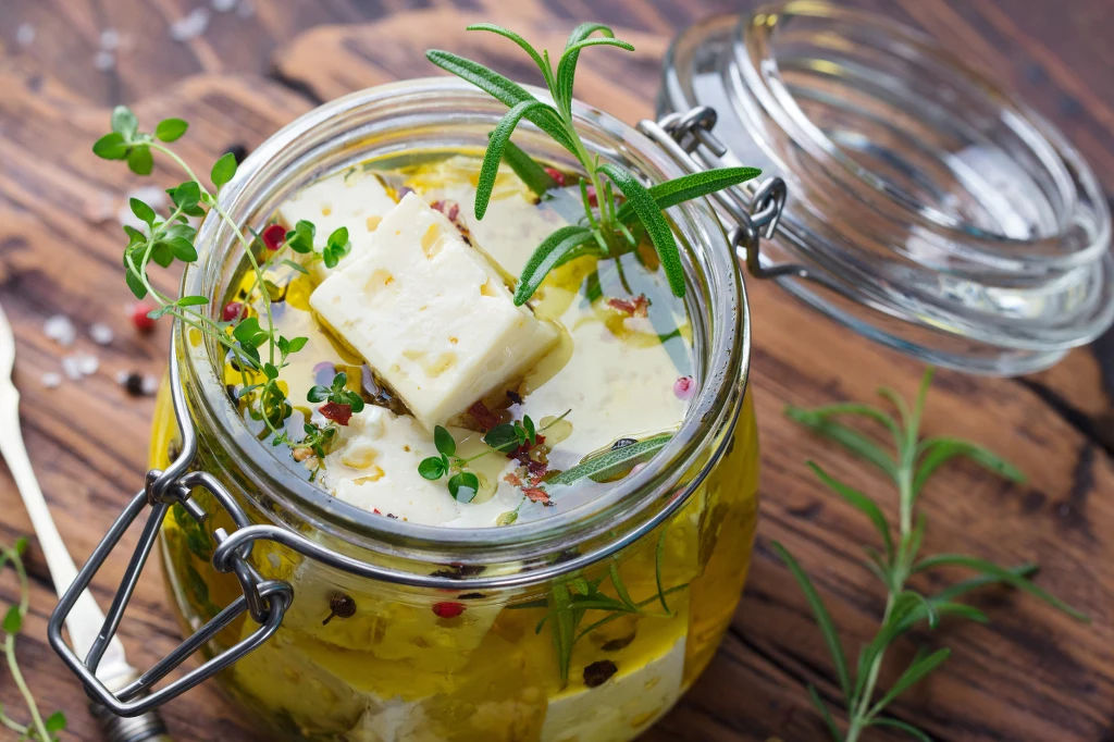 Zapomniana przyprawa wyróżnia się właściwościami. Cząber zapobiega wzdęciom i stanom zapalnym