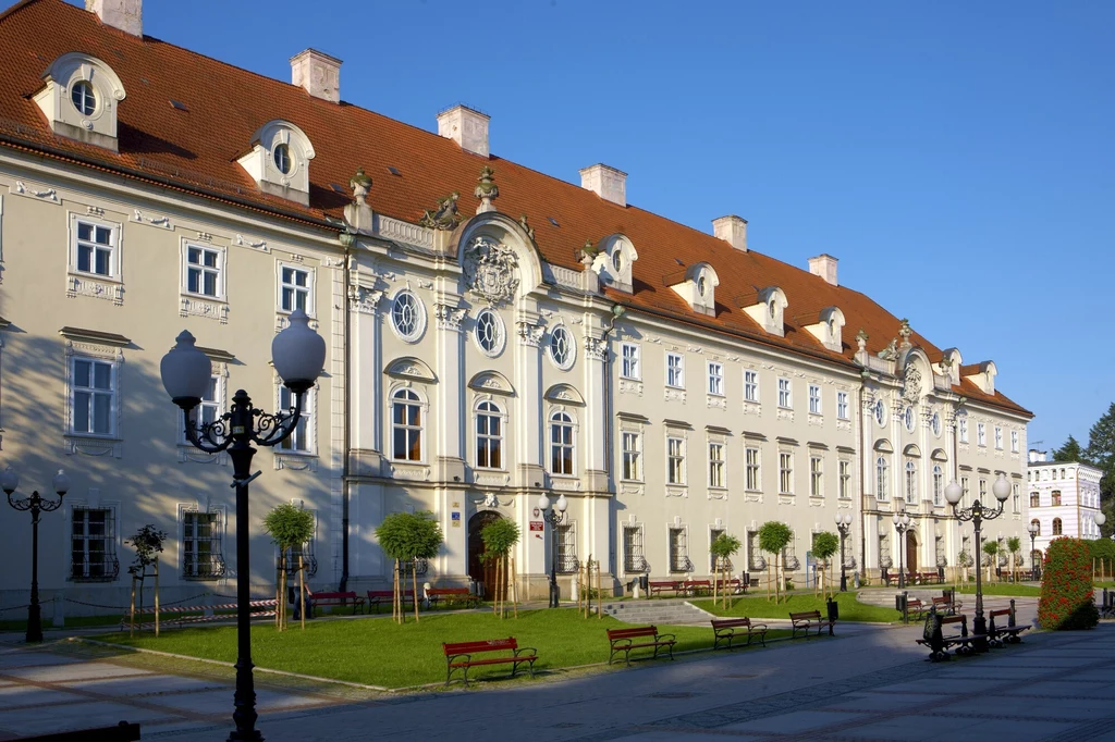 Uzdrowisko Cieplice. Na zdj. monumentalny Pałac Schaffgotschów