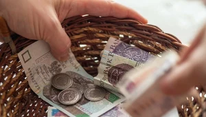 Ukradł kasetkę z pieniędzmi po mszy. Duchowny ruszył w pogoń   