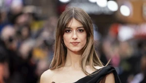 Jak występuje, to tylko w rolach głównych. Kim jest gwiazda "Twisters"?