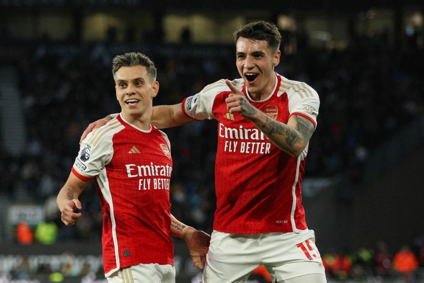 Jakub Kiwior i Leandro Trossard Jakub Kiwior i Leandro Trossard