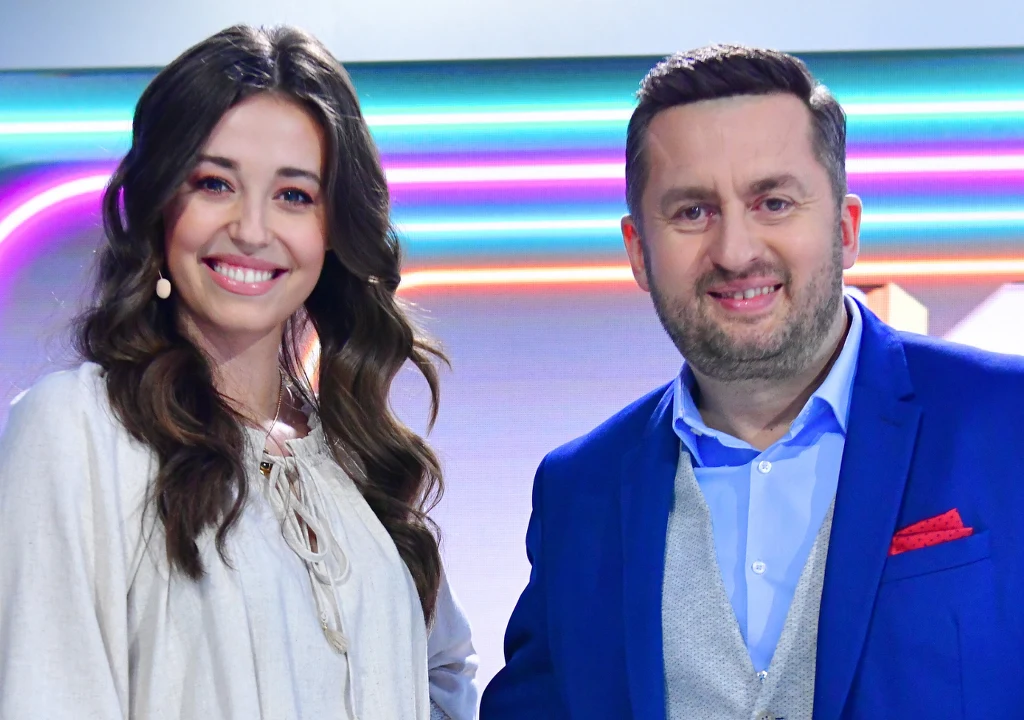 Izabella Krzan i Norbi - prowadzący "Koło fortuny"