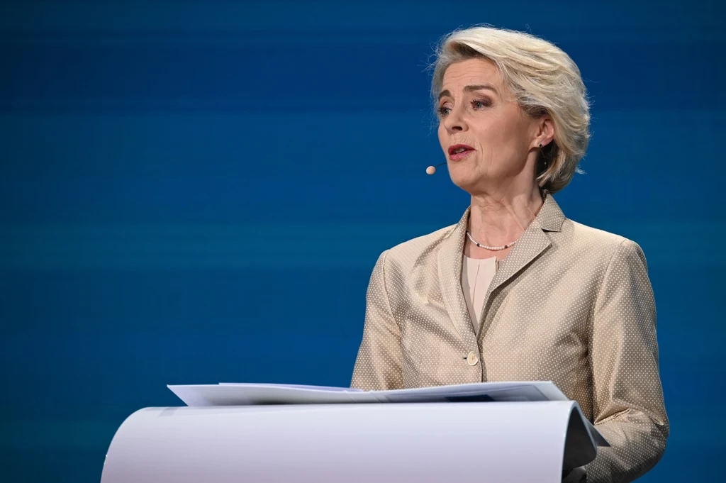 Przewodnicząca Komisji Europejskiej Ursula von der Leyen. KE pokazała raport o stanie praworządności w Polsce