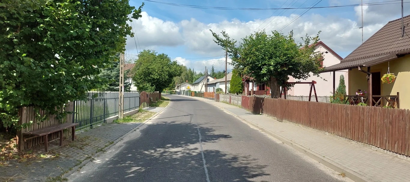 Droga przez Borowce (fot. Interia)