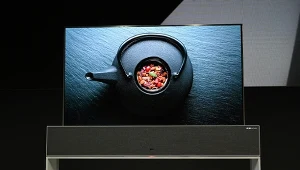 Trudno spierać się z wynikami badań naukowców, ale przy takim telewizorze może być naprawdę trudno zasnąć