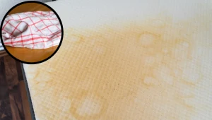 Żadne środki nie pomagają usunąć plam z materaca? Wystarczy żelazko i ten przedmiot