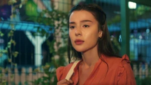 Zeynep w serialu "Miłość i nadzieja" gra Eda Elif Baslamisli.