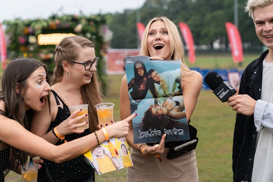 Tegoroczna edycja Santander Letnie Brzmienia to powrót do przeszłości dzięki magazynu Bravo /fot. Magda Zaklika