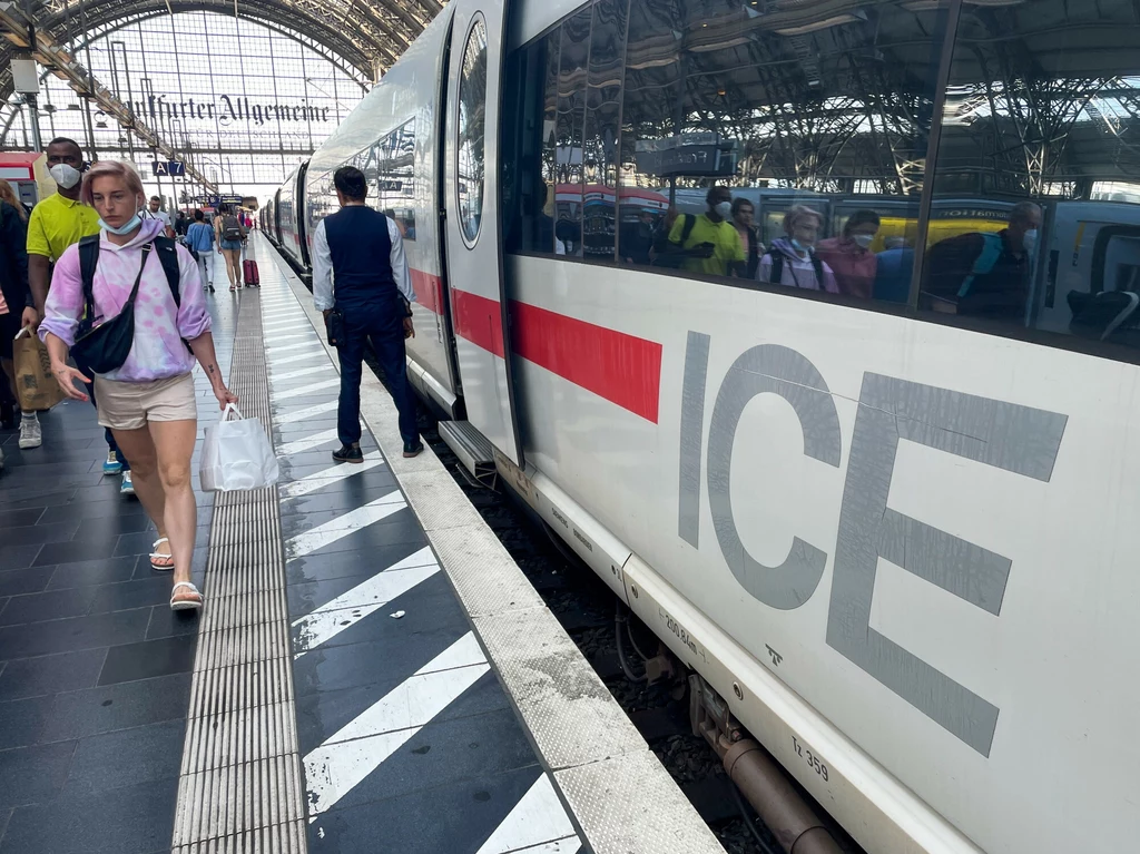 Wielkie zwolnienia u niemieckiego przewoźnika. 30 tys. osób straci pracę w Deutsche Bahn