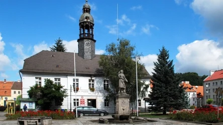 ​To najstarszy zamek w Polsce. Znajduje się w najmniejszym miasteczku na Dolnym Śląsku