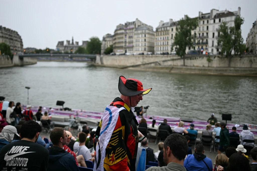 Rzeka Sekwana w Paryżu Rzeka Sekwana w Paryżu