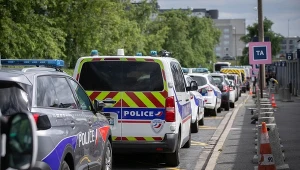 Uderzające sceny na przedmieściach Paryża. Tego organizatorzy nie chcą pokazywać