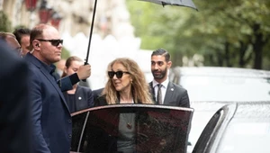 Celine Dion przed hotelem w Paryżu. Oto jak wygląda teraz chora gwiazda 