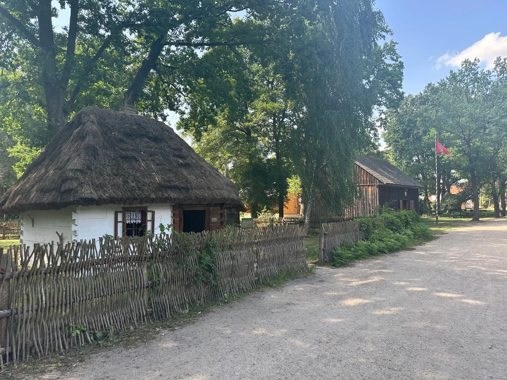 Odwiedzając Muzeum Wsi Radomskiej można poczuć się jak w podradomskiej wsi z przełomu XIX i XX wieku