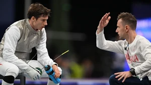 Końcówka walki, a tu czerwona kartka dla Polaka. Niemiec był bezwzględny