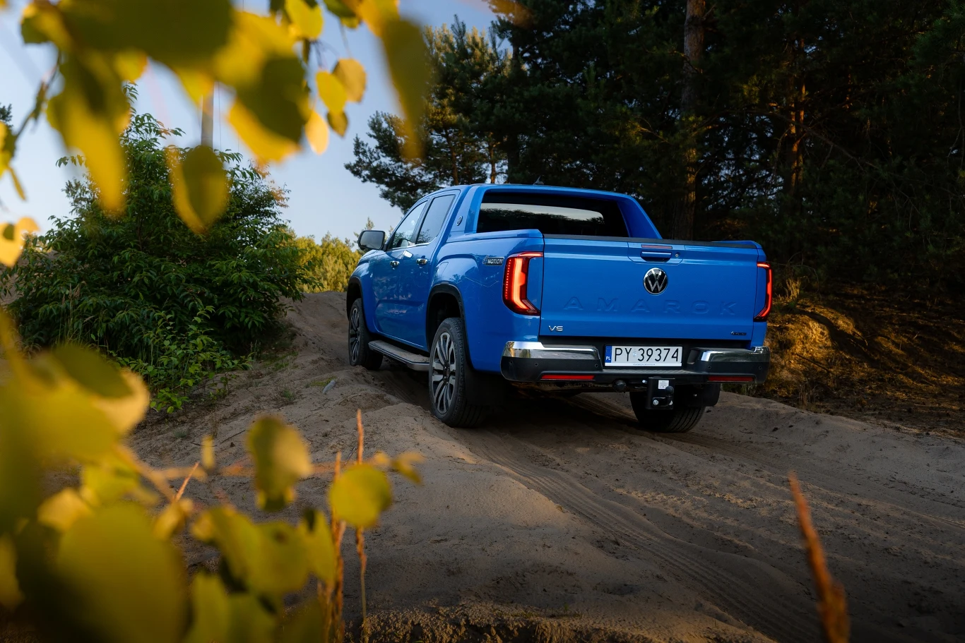 Volkswagen Amarok może holować przyczepę o masie do 3500 kg.