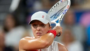 Najpierw buczenie w meczu Świątek, a za moment takie sceny. Francuzi w akcji