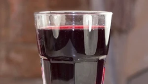 Owoce czeremchy sprawdzą się idealnie do przetworów, w tym nalewki