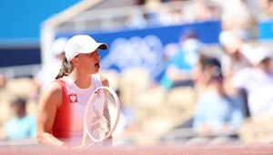 Iga Świątek zrewanżowała się francuskiej publiczności. Zdecydowana odpowiedź