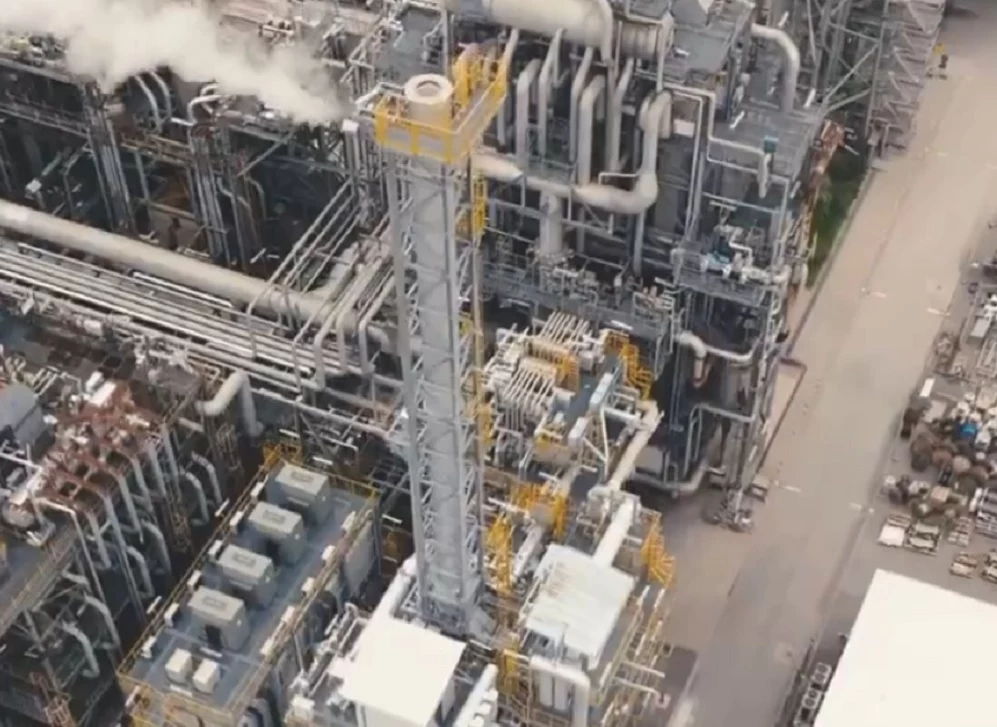 Zakłady chemiczne BASF zatrudniają około 39 tys. osób Zakłady chemiczne BASF zatrudniają około 39 tys. osób