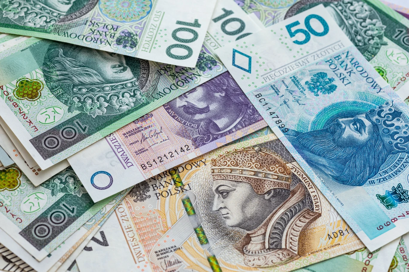 Tych banknotów nie przyjmą od ciebie w sklepie. I będą mieli prawo Tych banknotów nie przyjmą od ciebie w sklepie. I będą mieli prawo