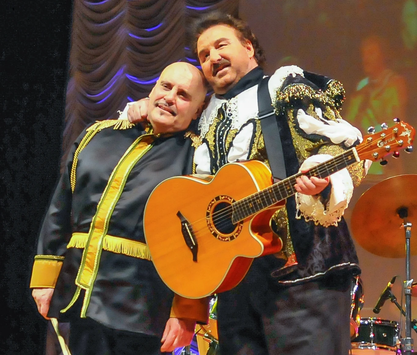Marian Lichtman i Krzysztof Krawczyk (Trubadurzy) w 2011 r. Marian Lichtman i Krzysztof Krawczyk (Trubadurzy) w 2011 r.