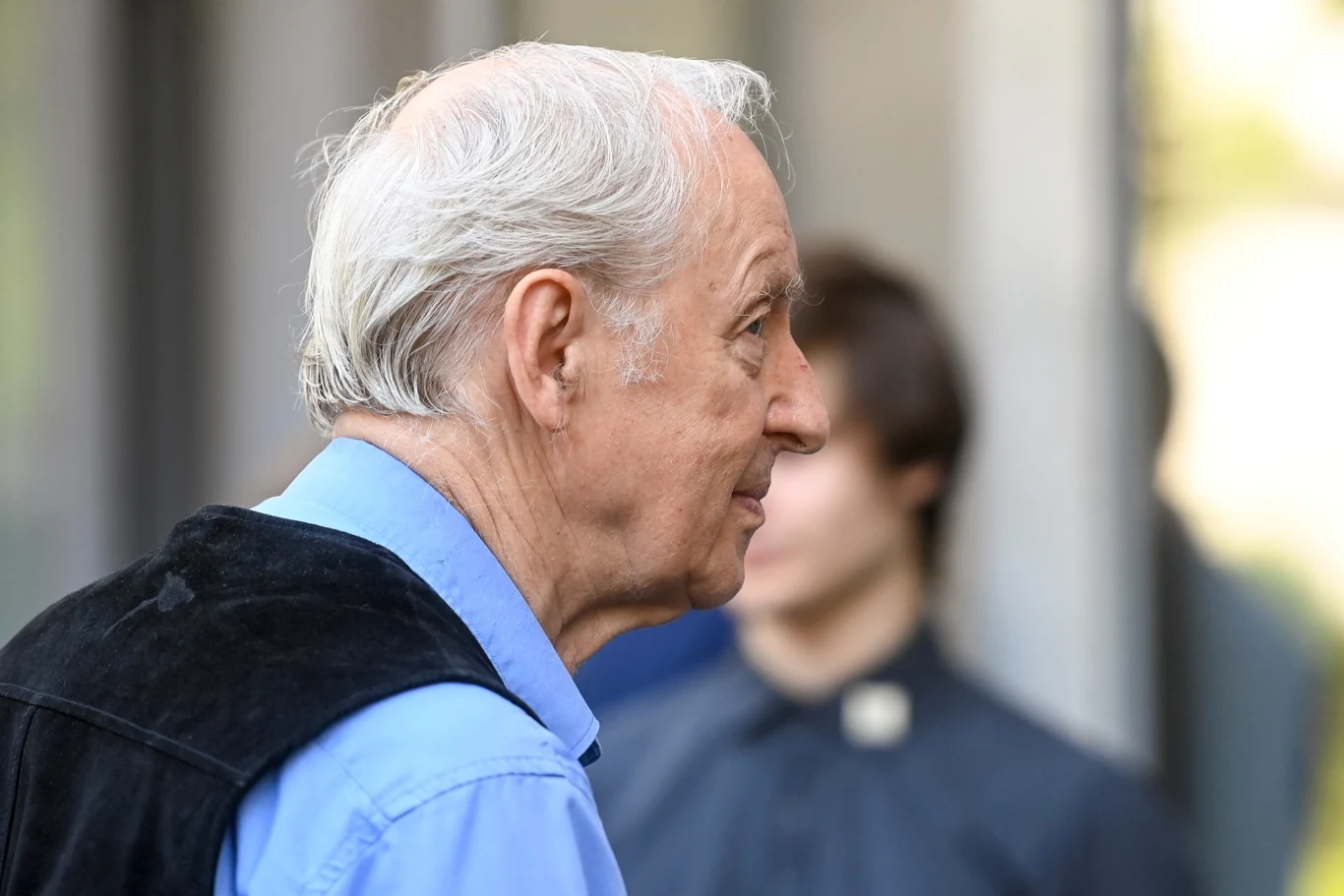 Pogrzeb Tadeusza Woźniaka. Na zdjęciu Andrzej Rosiewicz
