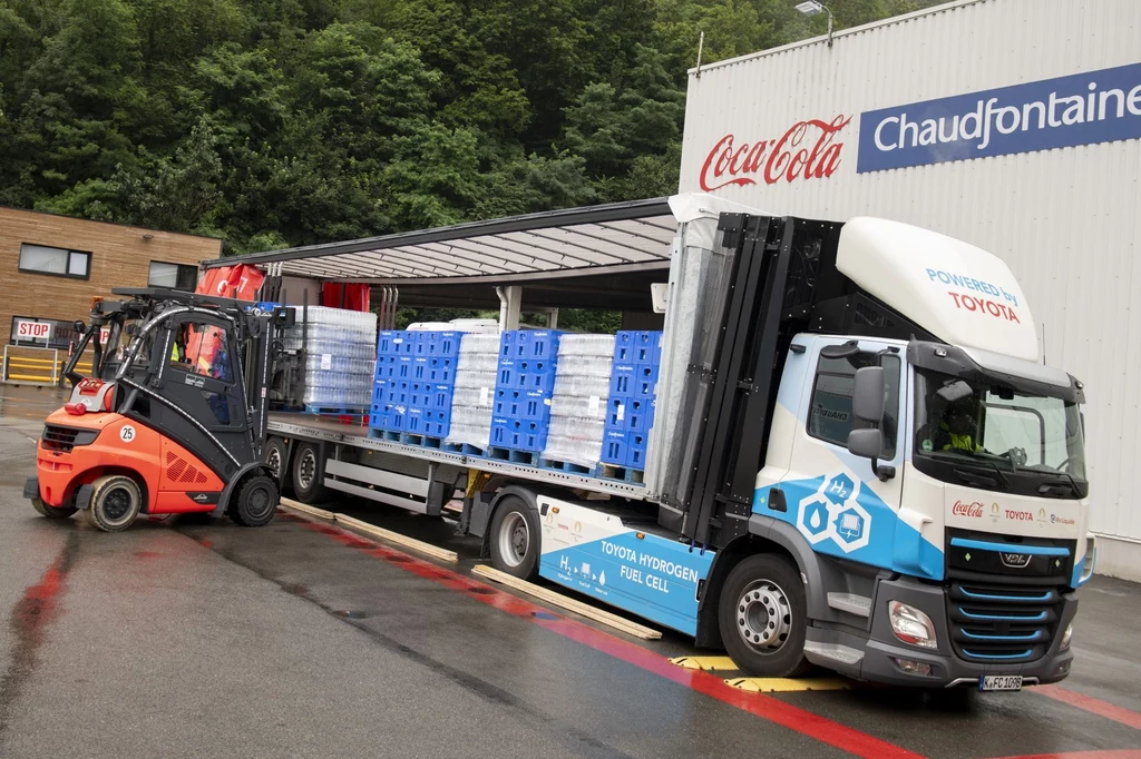 Toyota testuje ciężarówkę z napędem wodorowym. Pomoże jej Coca-Cola.