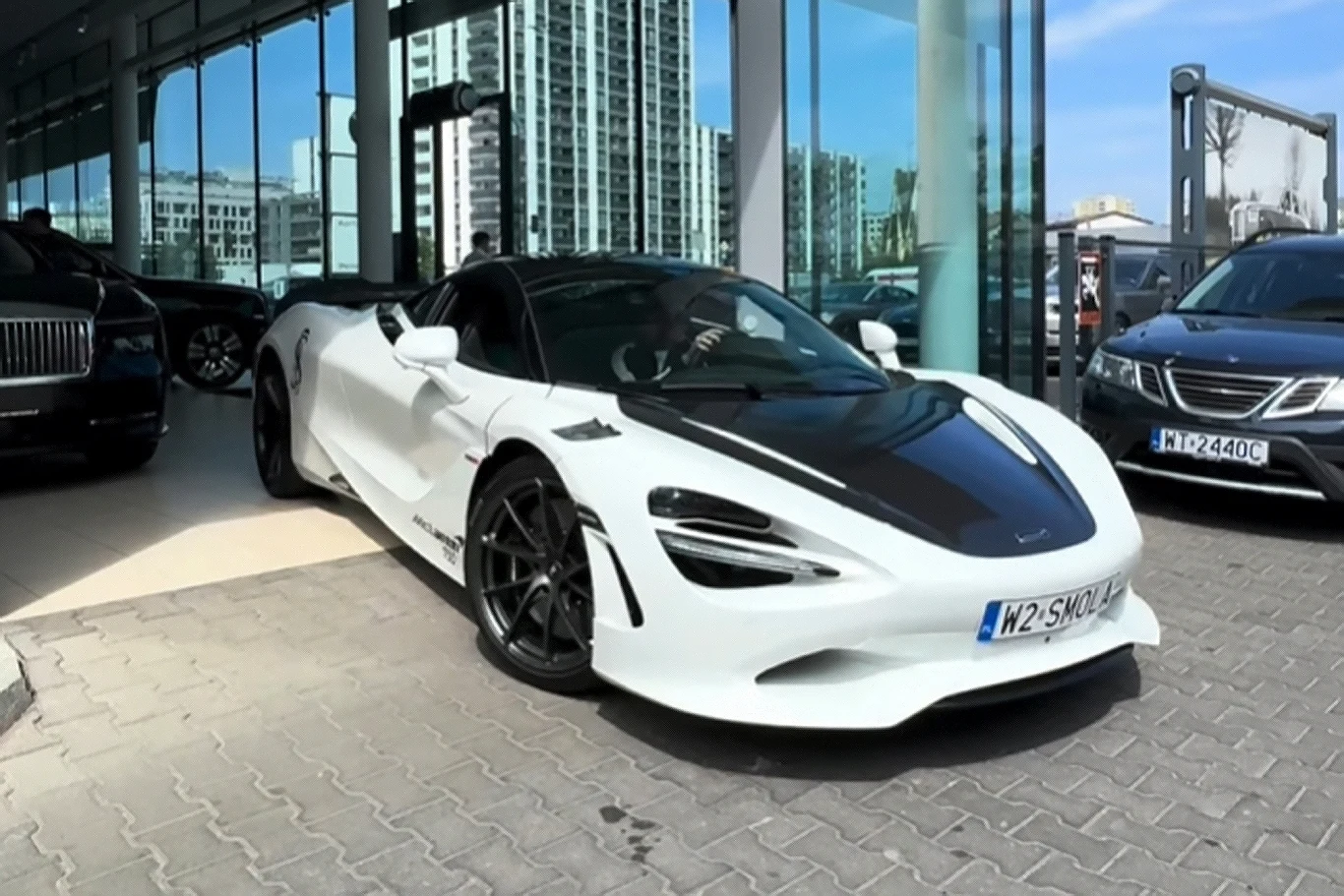 Smolasty rozbił McLarena za niemal 2 mln zł. / Fot. smolasty @instagram Smolasty rozbił McLarena za niemal 2 mln zł. / Fot. smolasty @instagram