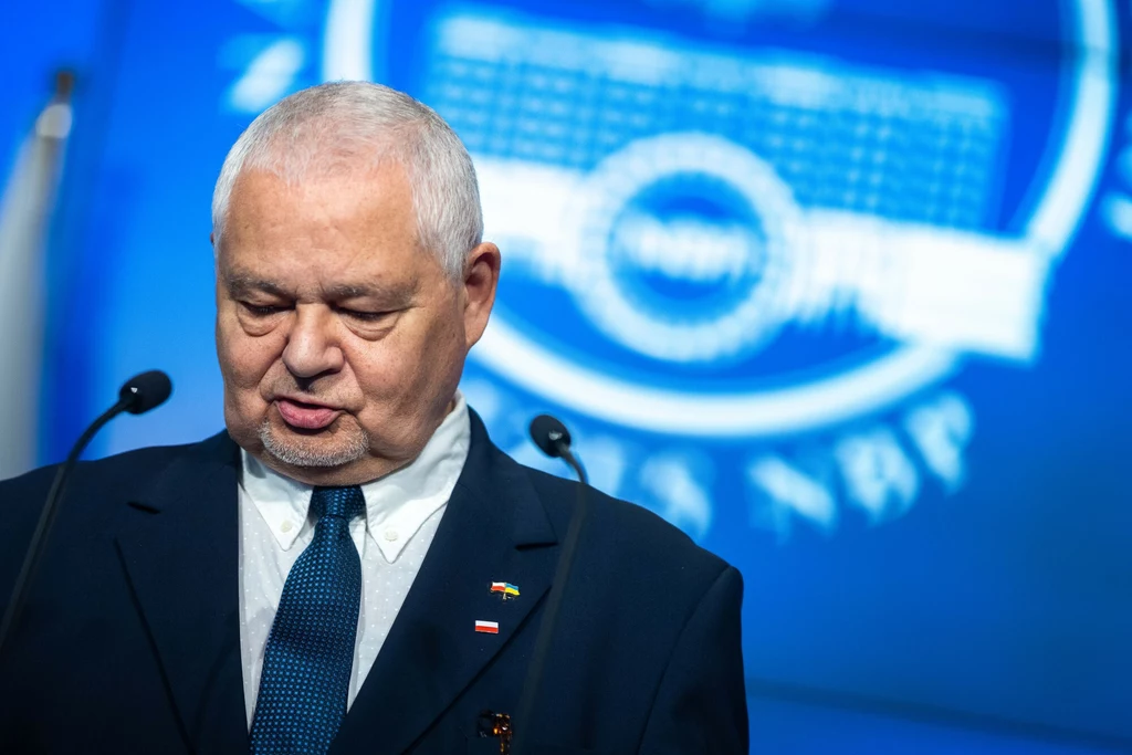 Prezes NBP Adam Glapiński wskazywał ostatnio, że do obniżek stóp procentowych może dojść najwcześniej w 2026 roku