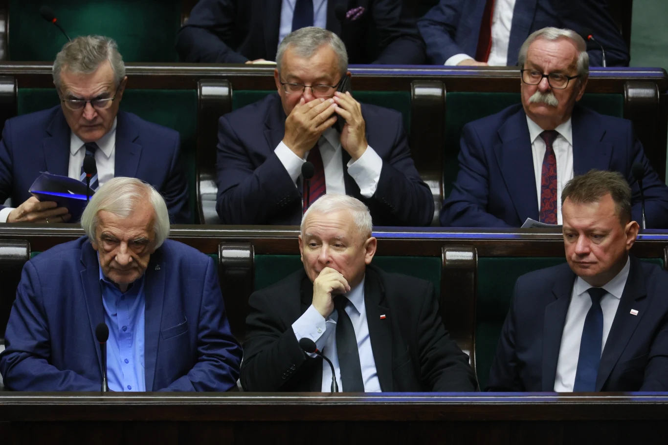 Sprawa odrzucenia przez PKW sprawozdania finansowego PiS i pozbawienia partii pieniędzy spędza sen z powiek Jarosławowi Kaczyńskiemu i politykom PiS Sprawa odrzucenia przez PKW sprawozdania finansowego PiS i pozbawienia partii pieniędzy spędza sen z powiek Jarosławowi Kaczyńskiemu i politykom PiS