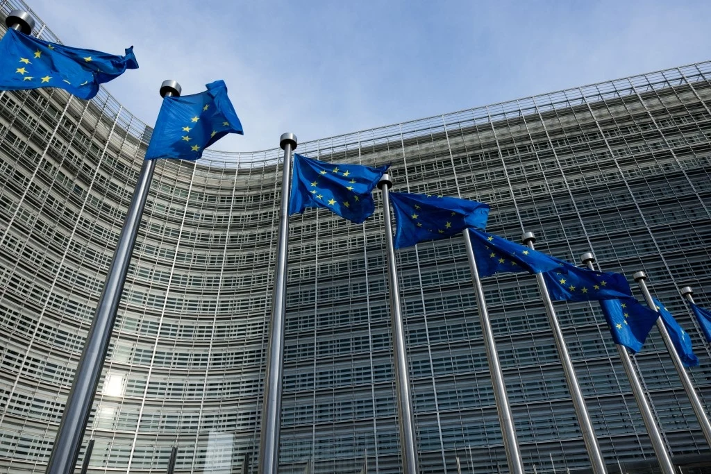 Kolejne podwyżki dla unijnych urzędników Budynek Komisji Europejskiej