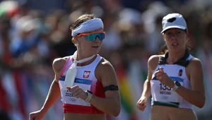 Katarzyna Zdziebło (L) podczas startu w Paryżu