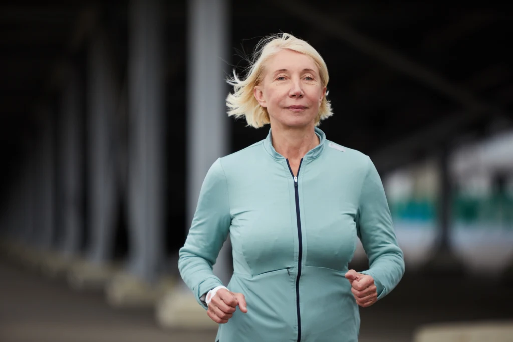 Jak zmienia się organizm, kiedy biegasz regularnie? Efekty to nie tylko odchudzanie