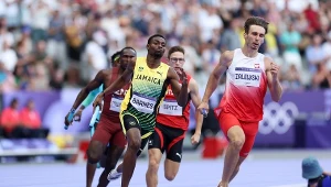 Karol Zalewski na trzeciej zmianie sztafety mieszanej