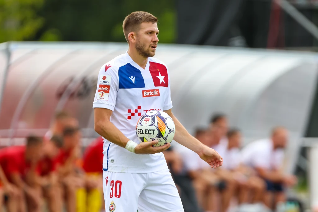 Wisła Kraków przegrała ze Zniczem Pruszków Wisła Kraków przegrała ze Zniczem Pruszków