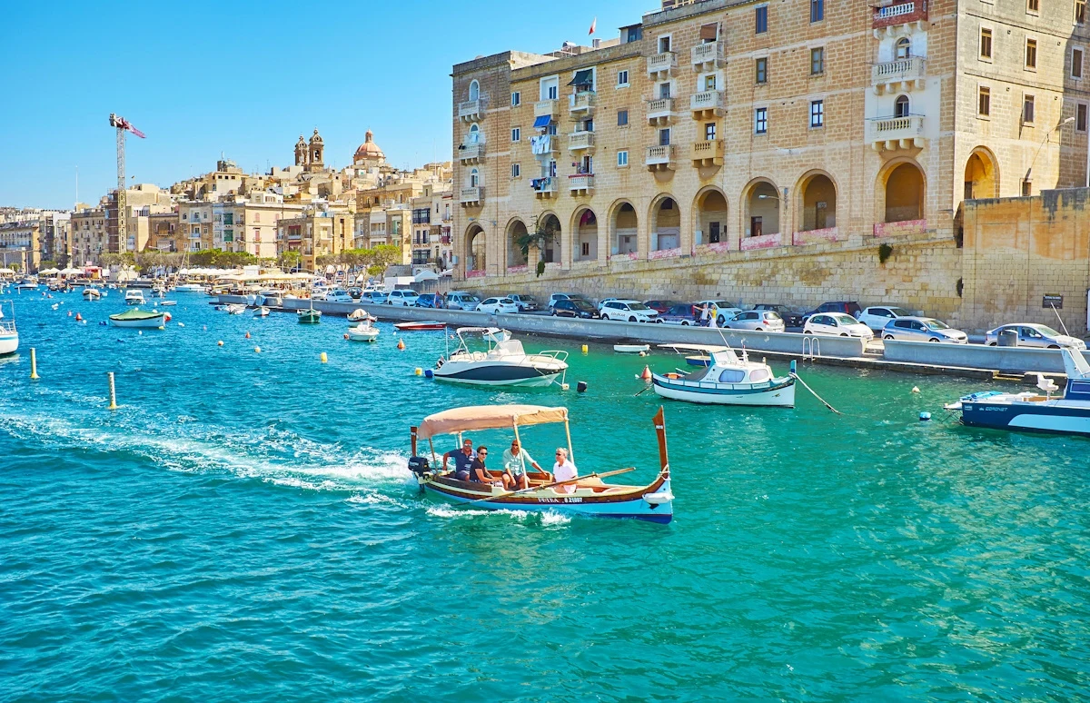 Polacy są trzecią, najliczniejszą grupą turystów odwiedzających Maltę Gdzie Polacy najczęściej spędzają wakacje? Zmiany w rankingu. Uwielbiają to miejsce