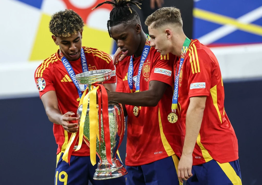 Lamine Yamal, Nico Williams i Dani Olmo Lamine Yamal, Nico Williams i Dani Olmo