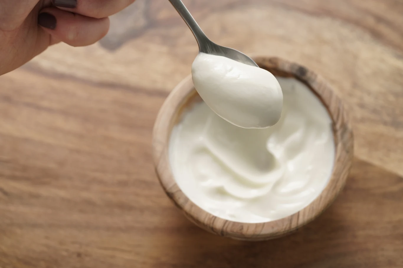 Kvarg ma konsystencję jak jogurt grecki. Kvarg ma konsystencję jak jogurt grecki.