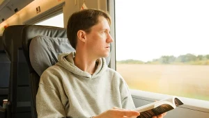 Choroba lokomocyjna niekoniecznie musi przydarzyć się wyłącznie w samochodzie i nie dotyczy tylko dzieci